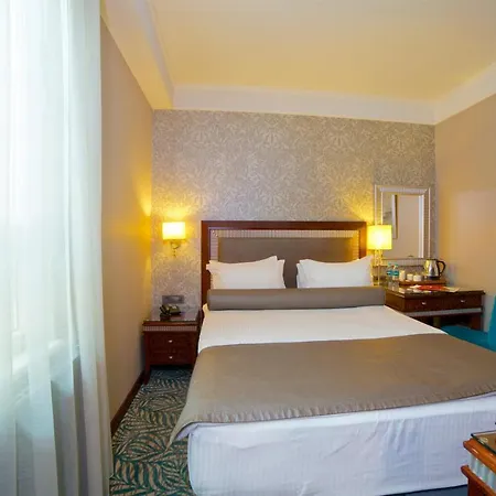 Emporium 3*