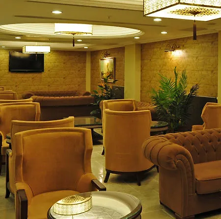 Emporium Hotel 3*
