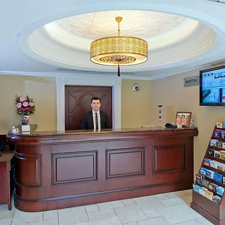 Emporium Hotel 3*