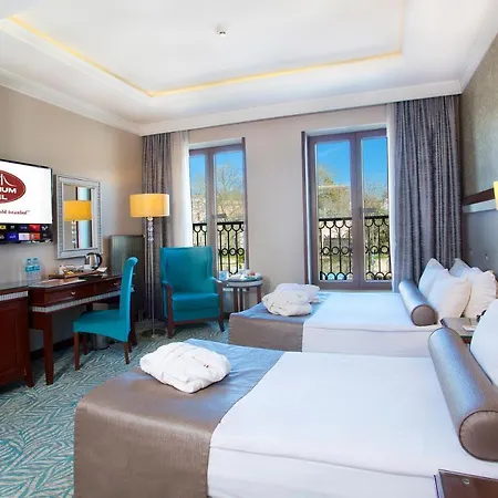 Emporium Hotel 3*