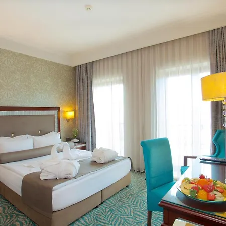 Emporium Hotel 3*