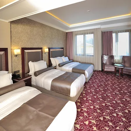 Emporium Hotel 3*