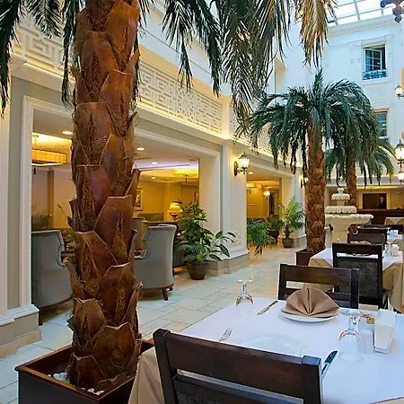 Hotel Emporium 3*