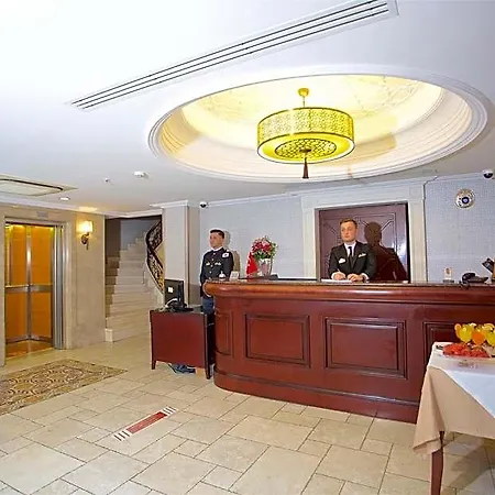Emporium Hotel