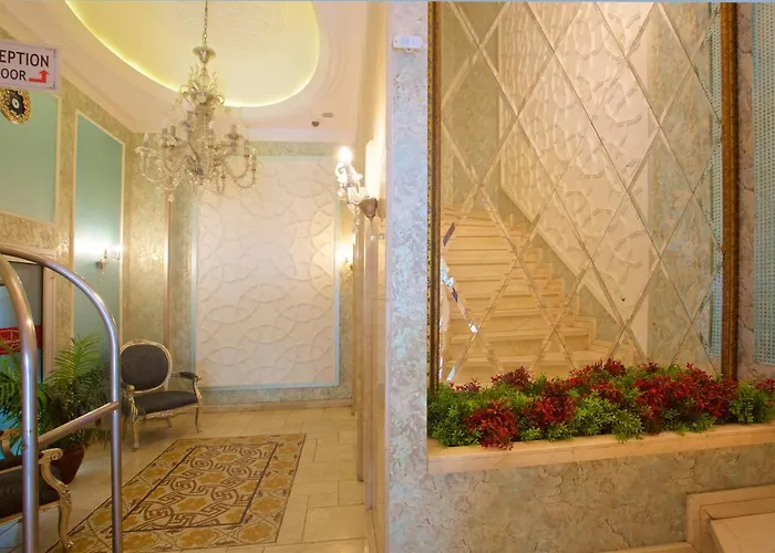 Отель Emporium Стамбул