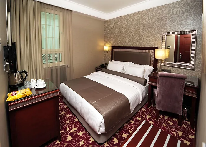 Отель Emporium 3*